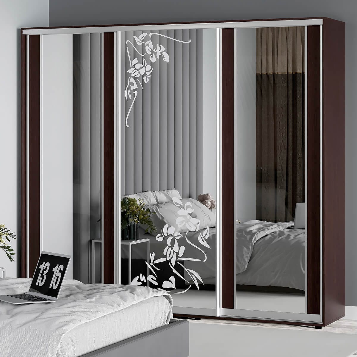 Зеркальный шкаф купе в спальню с 3 дверцами 270×240×60 см